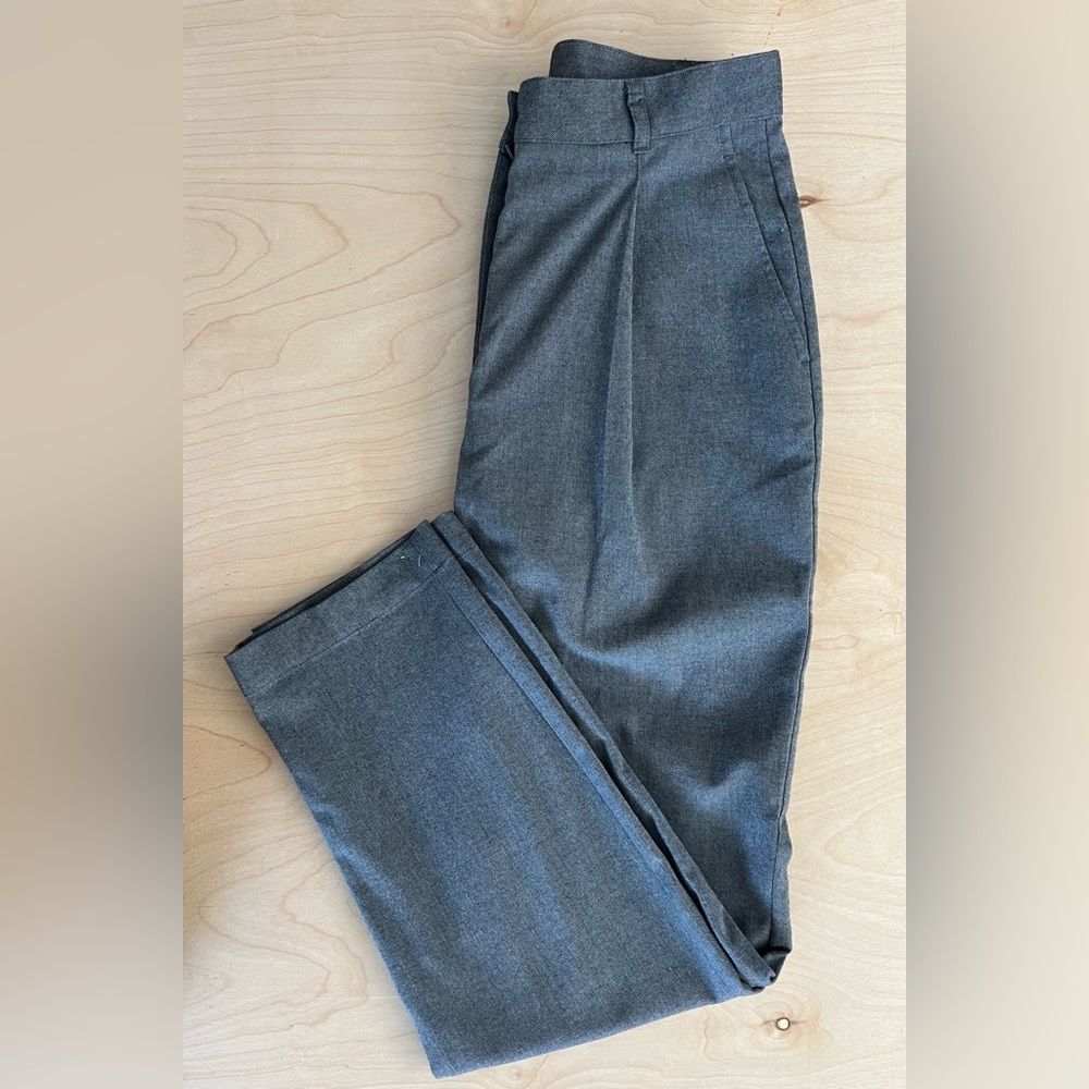 Monki Grey Pant. Size 36/US size 6.